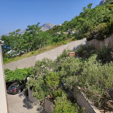 Apartments With A Parking Space Brela, Makarska - 18495 Εξωτερικό φωτογραφία