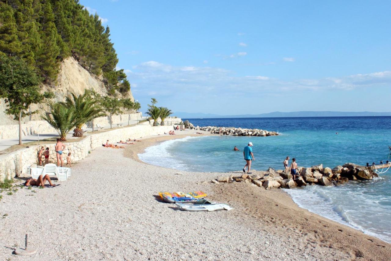 Apartments With A Parking Space Brela, Makarska - 18495 Εξωτερικό φωτογραφία