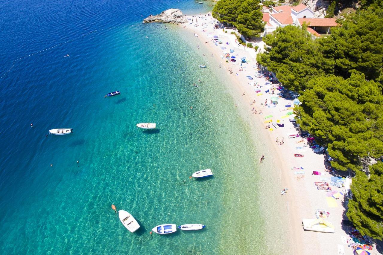 Apartments With A Parking Space Brela, Makarska - 18495 Εξωτερικό φωτογραφία