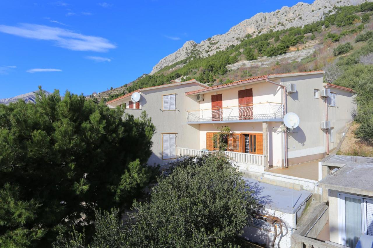 Apartments With A Parking Space Brela, Makarska - 18495 Εξωτερικό φωτογραφία