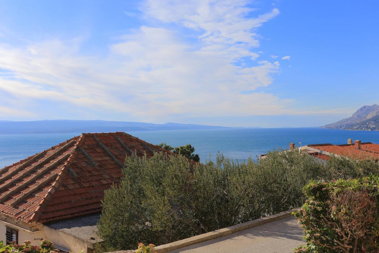 Apartments With A Parking Space Brela, Makarska - 18495 Εξωτερικό φωτογραφία