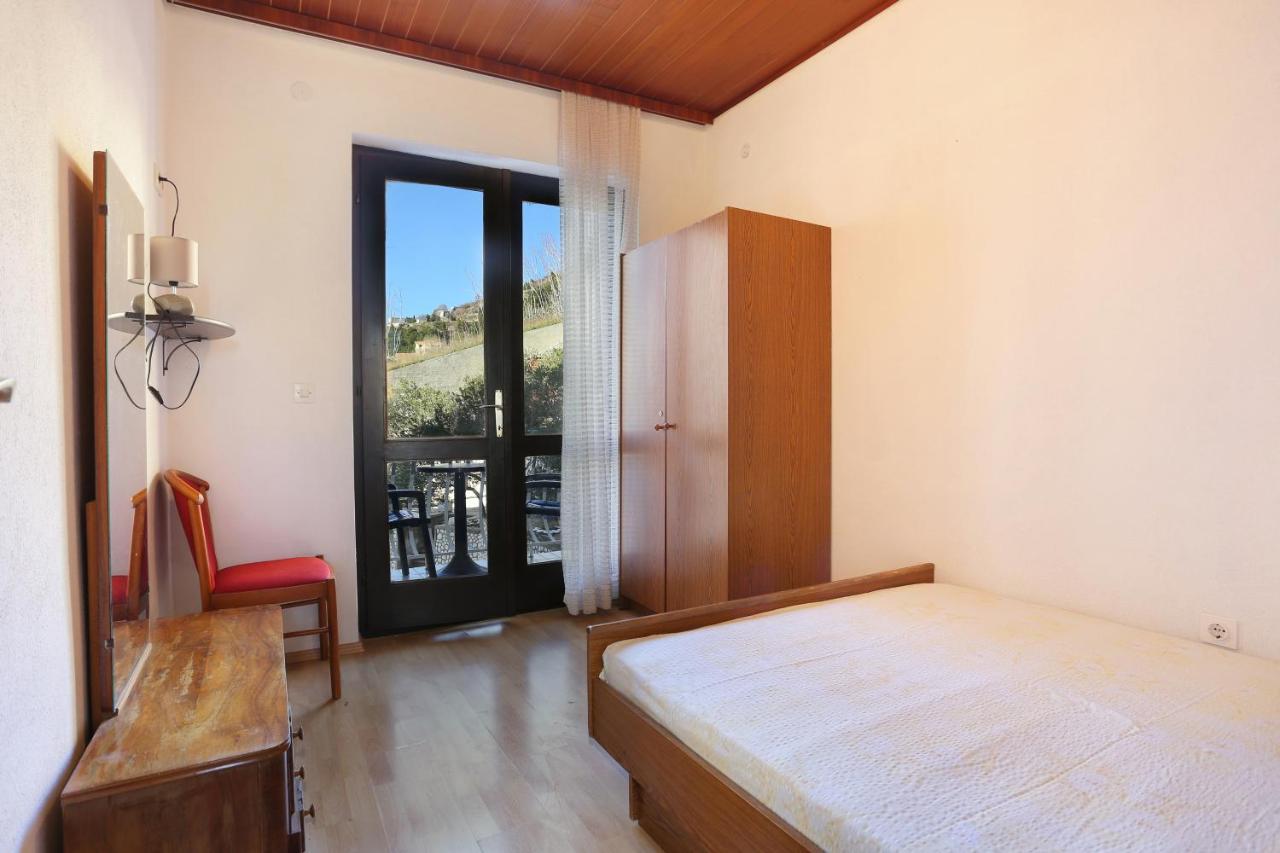 Apartments With A Parking Space Brela, Makarska - 18495 Εξωτερικό φωτογραφία