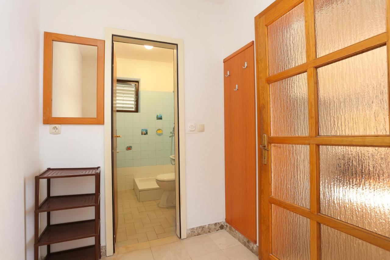 Apartments With A Parking Space Brela, Makarska - 18495 Εξωτερικό φωτογραφία