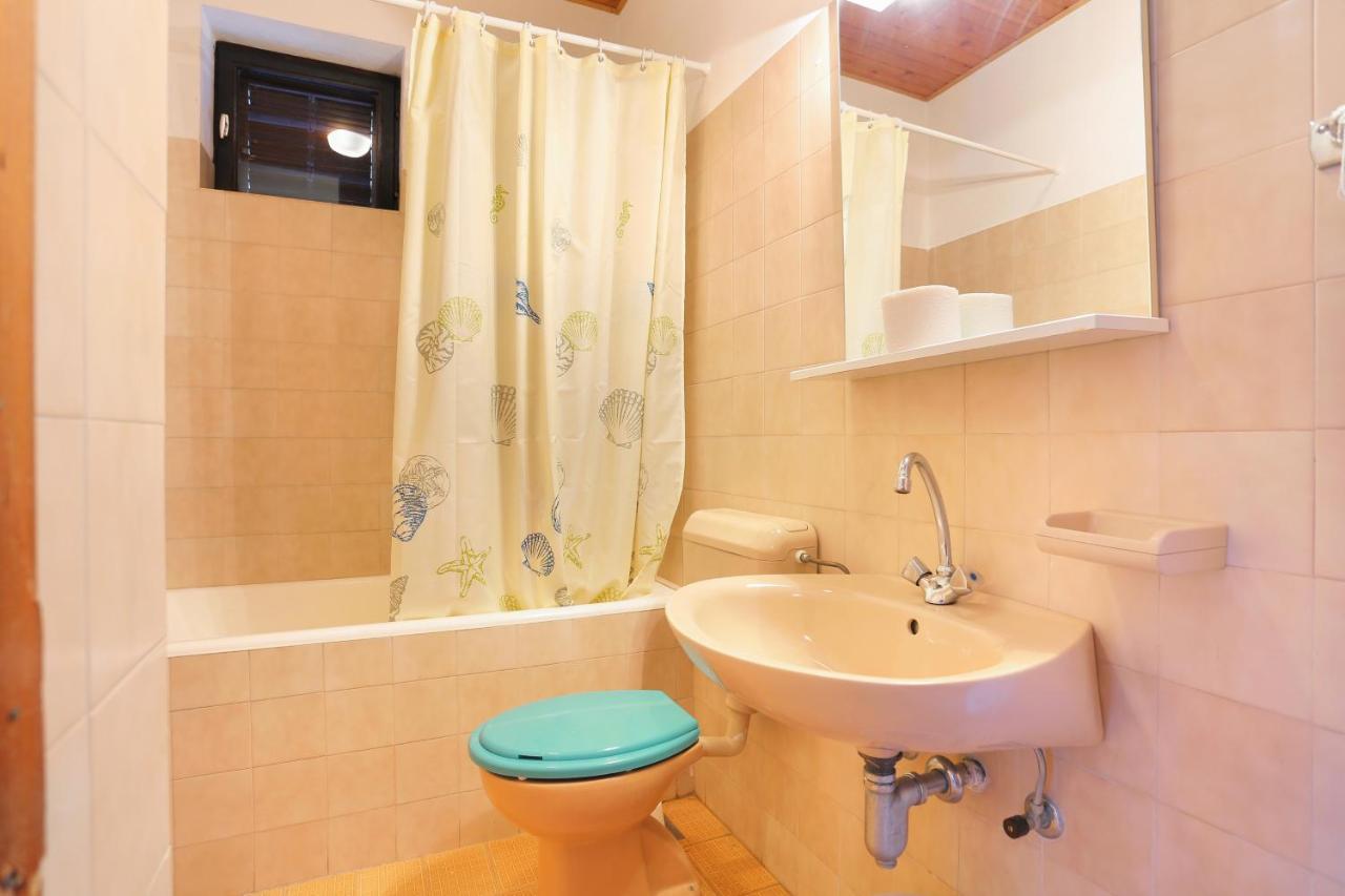 Apartments With A Parking Space Brela, Makarska - 18495 Εξωτερικό φωτογραφία