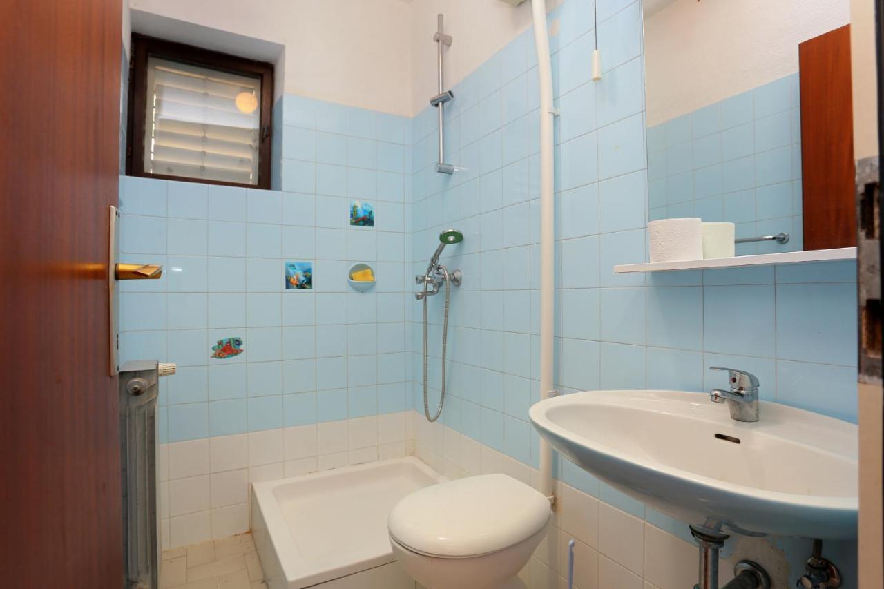 Apartments With A Parking Space Brela, Makarska - 18495 Εξωτερικό φωτογραφία