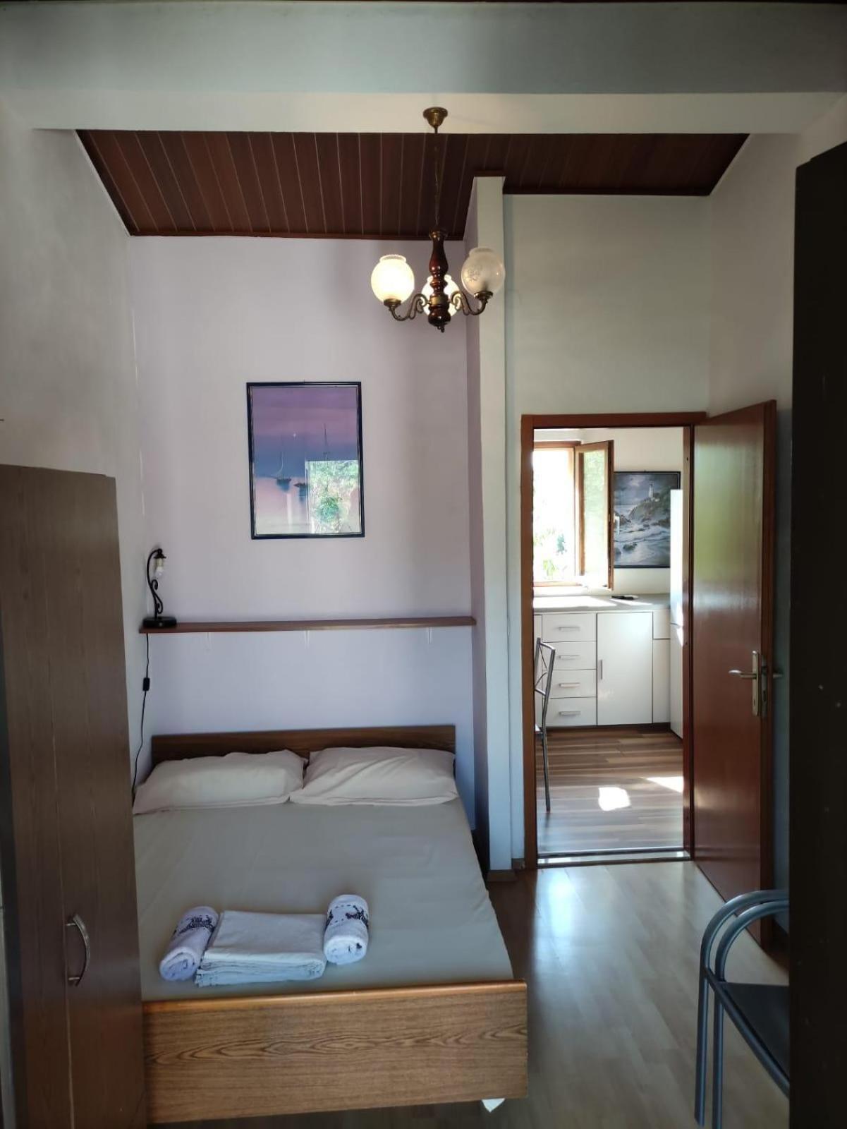 Apartments With A Parking Space Brela, Makarska - 18495 Εξωτερικό φωτογραφία