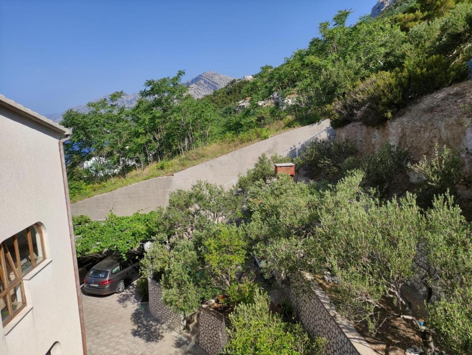 Apartments With A Parking Space Brela, Makarska - 18495 Εξωτερικό φωτογραφία